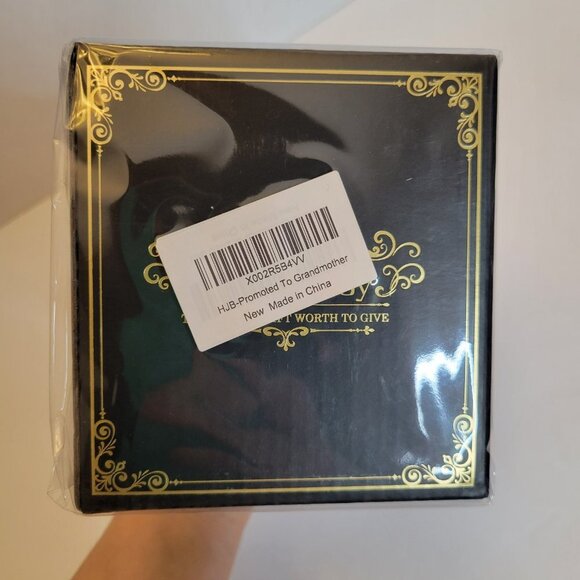 Promoted To Grandmother Wine Glass with Gift Box, Est.2023, Funny Grandma Gifts - Picture 6 of 7